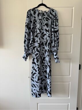 Topshop Pale Blue Long Sleeve Dress with Black Brushstroke Print